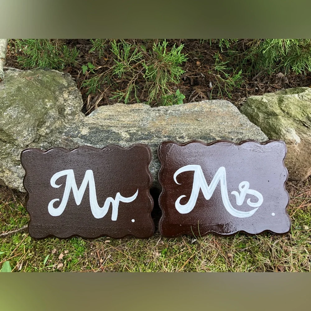 Mr Mrs Wedding Sign, Brown Wooden Mr Mrs Wedding Sign